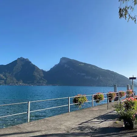 Und Berge Cozy Apartman