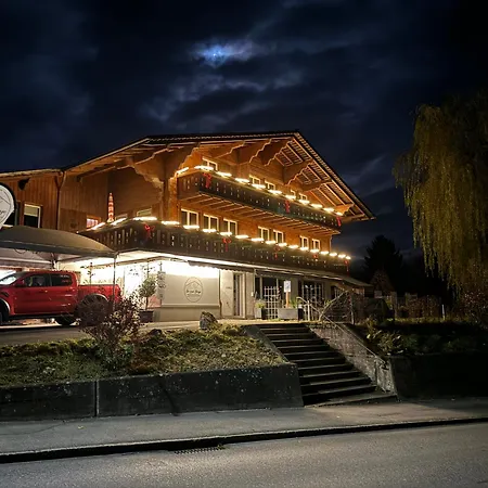 Und Berge Cozy Lägenhet Faulensee